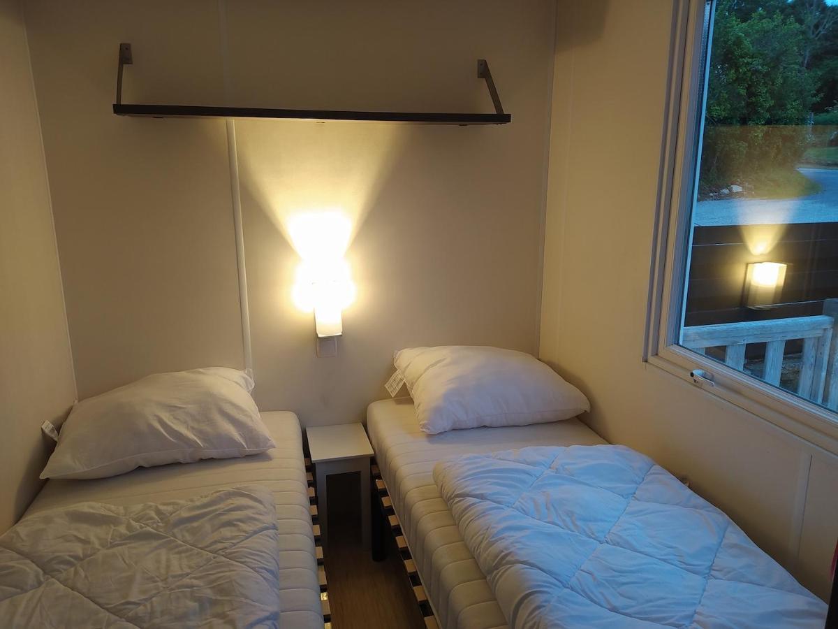 Hebergements Camping "Les Pieds Dans L'Eau" Crozon Ngoại thất bức ảnh