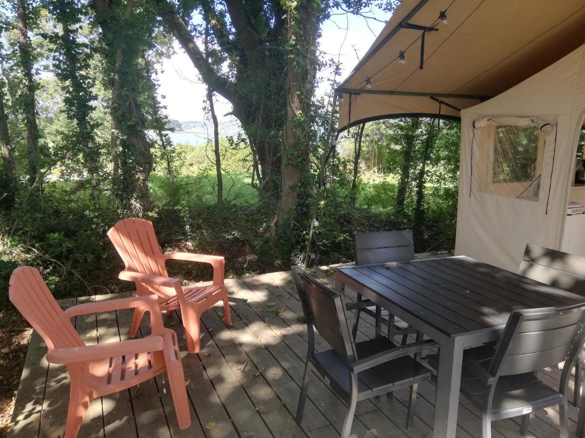 Hebergements Camping "Les Pieds Dans L'Eau" Crozon Ngoại thất bức ảnh
